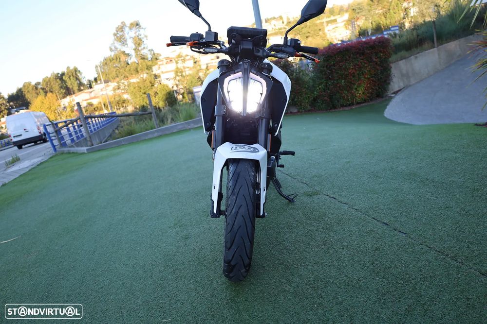 KTM 125 125 DUKE - 16