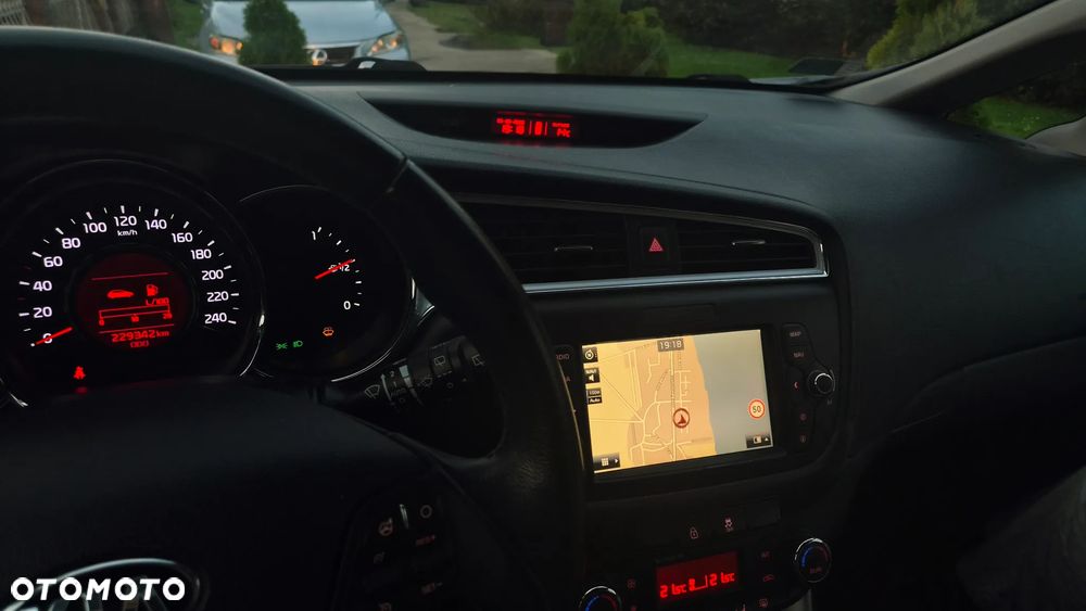 Kia Ceed - 26