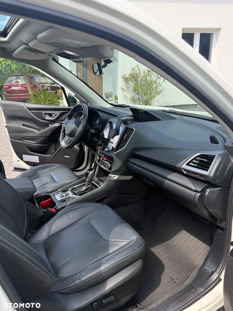 Subaru Forester 2.0i-L Platinum (EyeSight) Lineartronic - 6