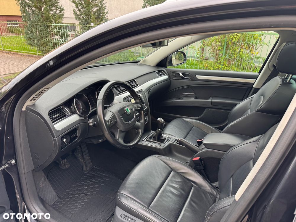 Skoda Superb Combi 2.0 TDI 4x4 Elegance - 7