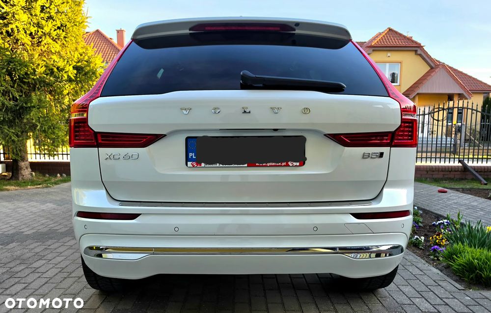 Volvo XC 60 B5 B AWD Plus Bright - 6