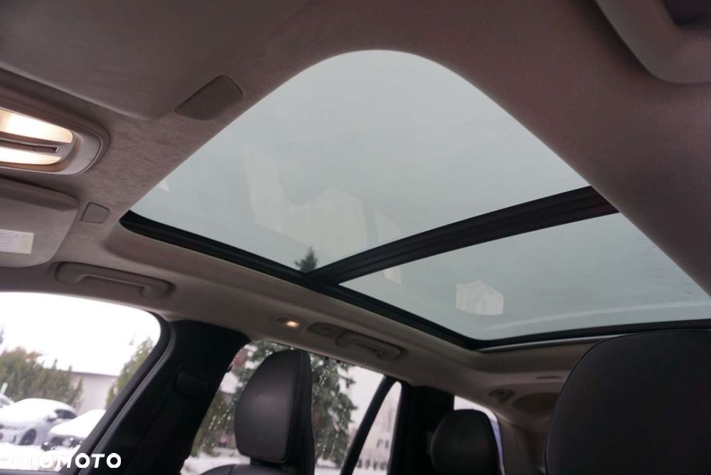 Volvo XC 90 - 21