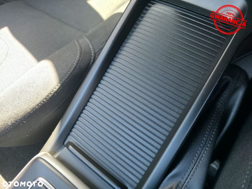 Volvo V40 D2 Drive-E R-Design Kinetic - 30