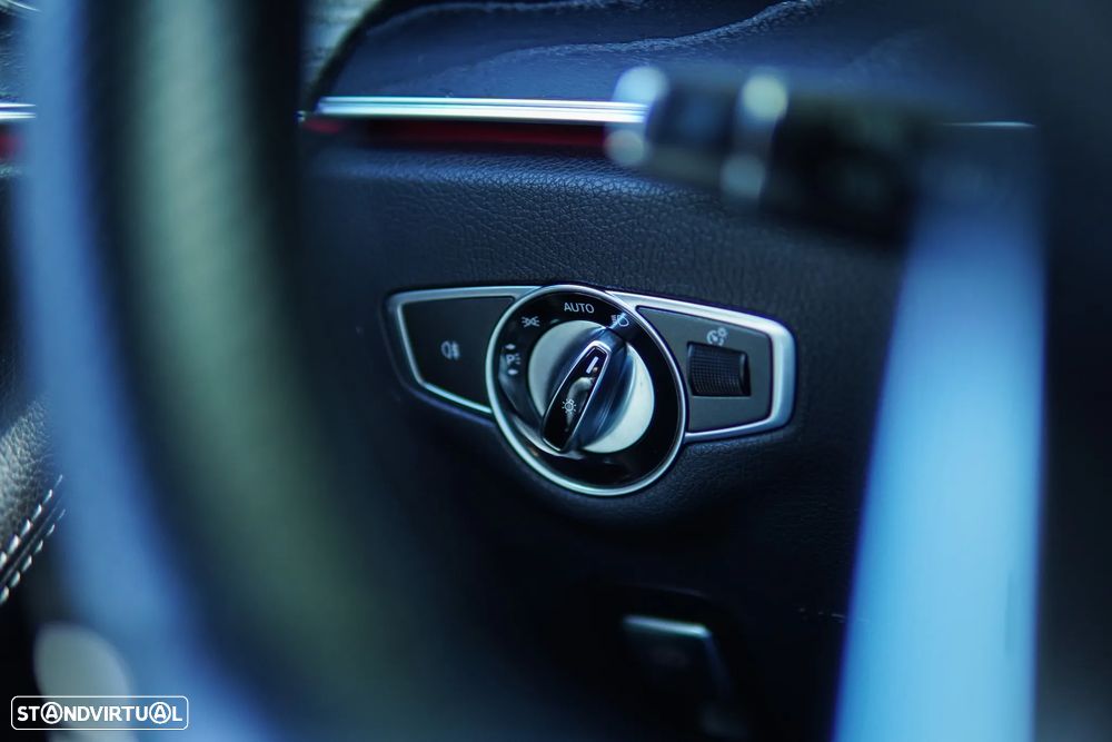 Mercedes-Benz E 220 d AMG Line - 29