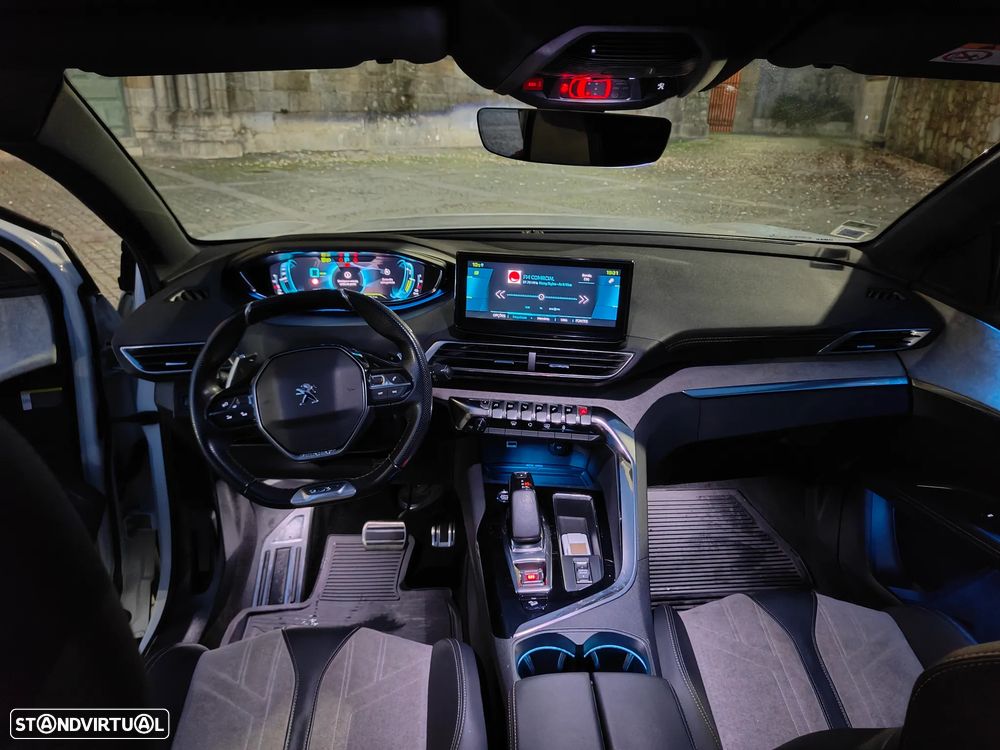 Peugeot 3008 1.6 Hybrid4 GT Line e-EAT8 - 17