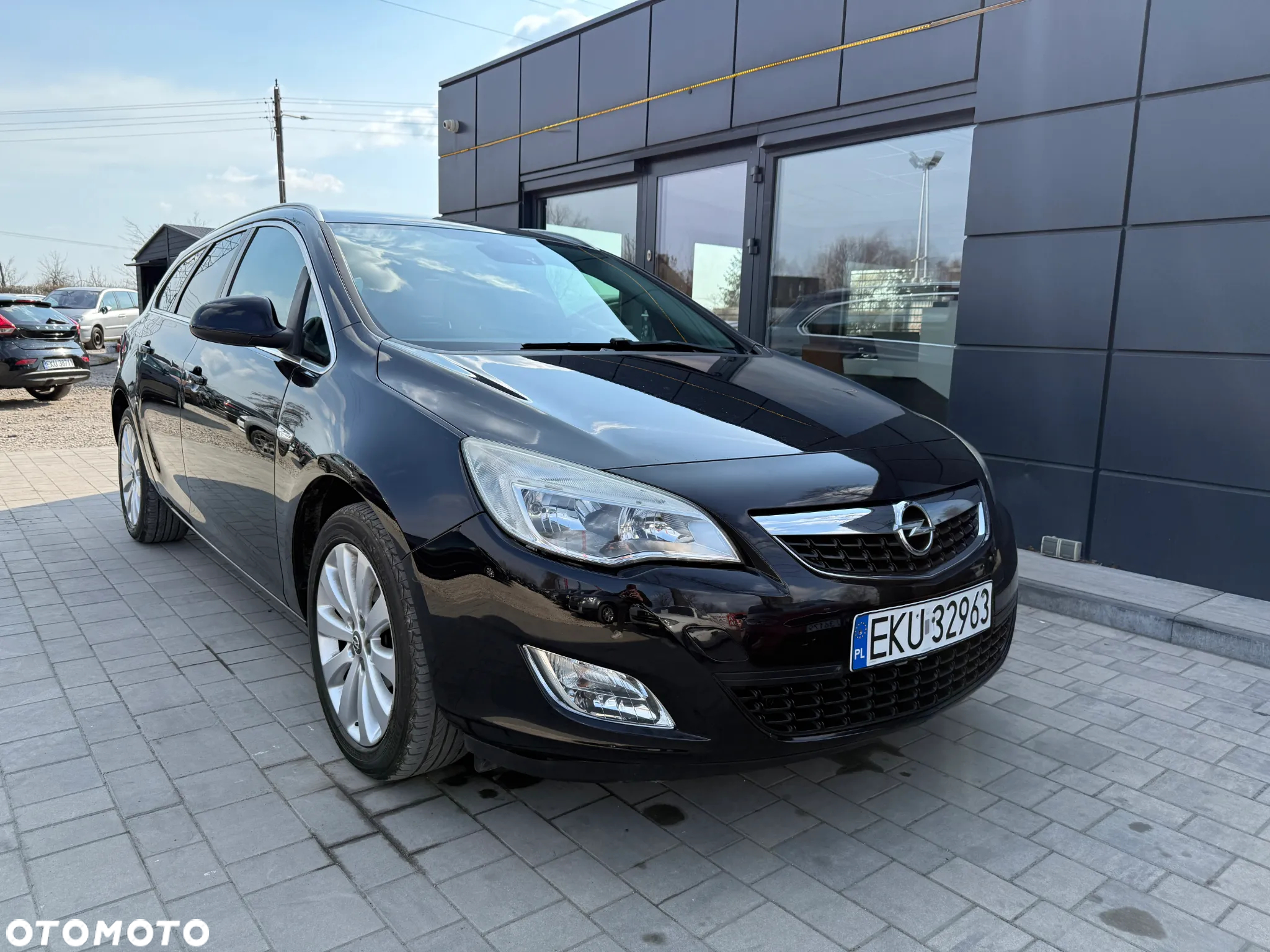 Opel Astra 1.4 EcoFLEX Cosmo - 2