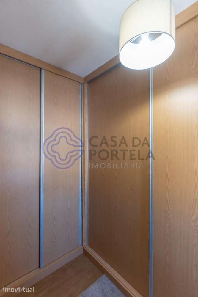 ANDAR MORADIA T2+1 EM CANIDELO | TERRAÇO DE 82 M² | GARAGEM PARA 4 - Grande imagem: 5/32