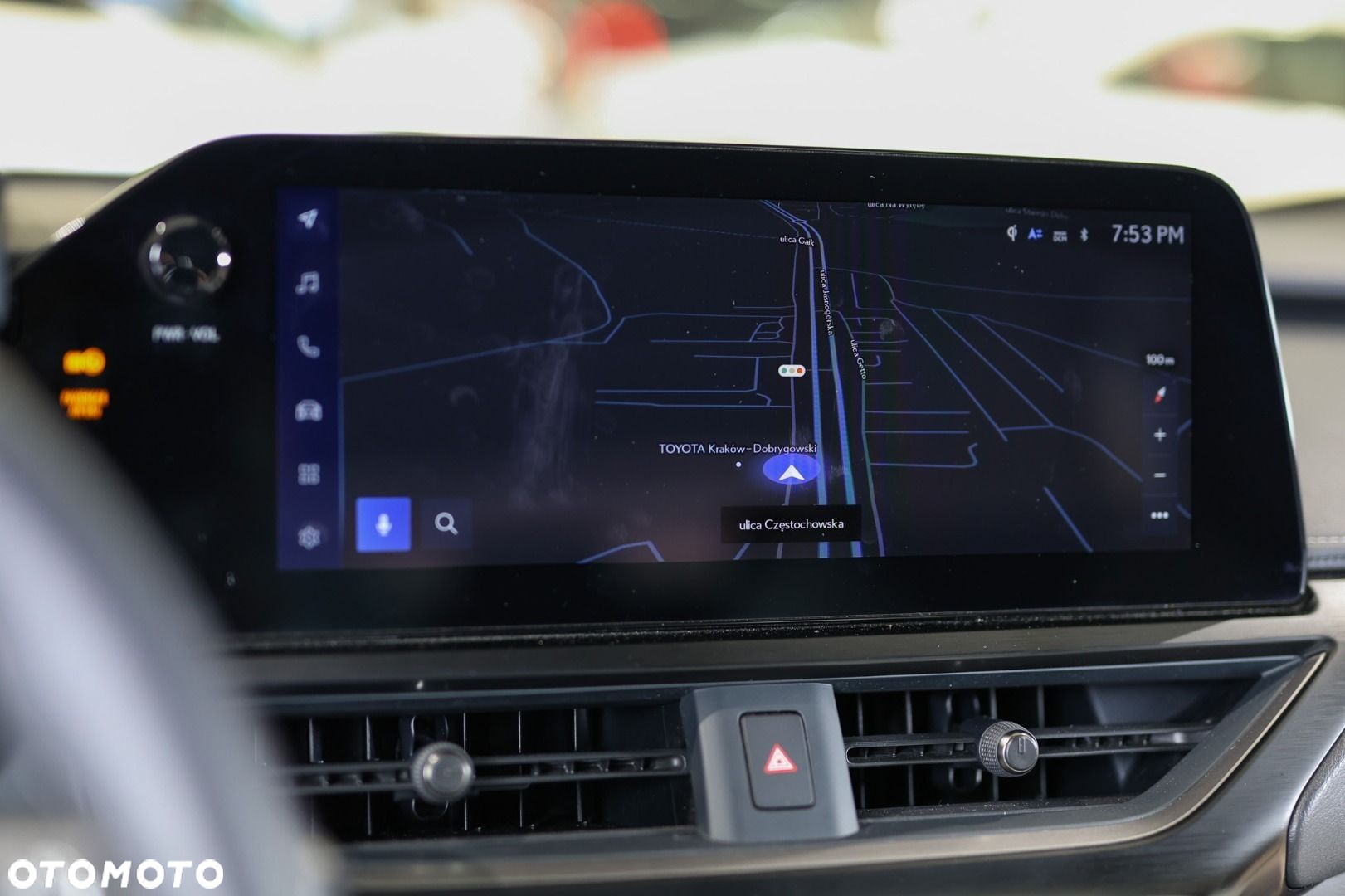 Lexus UX - 23