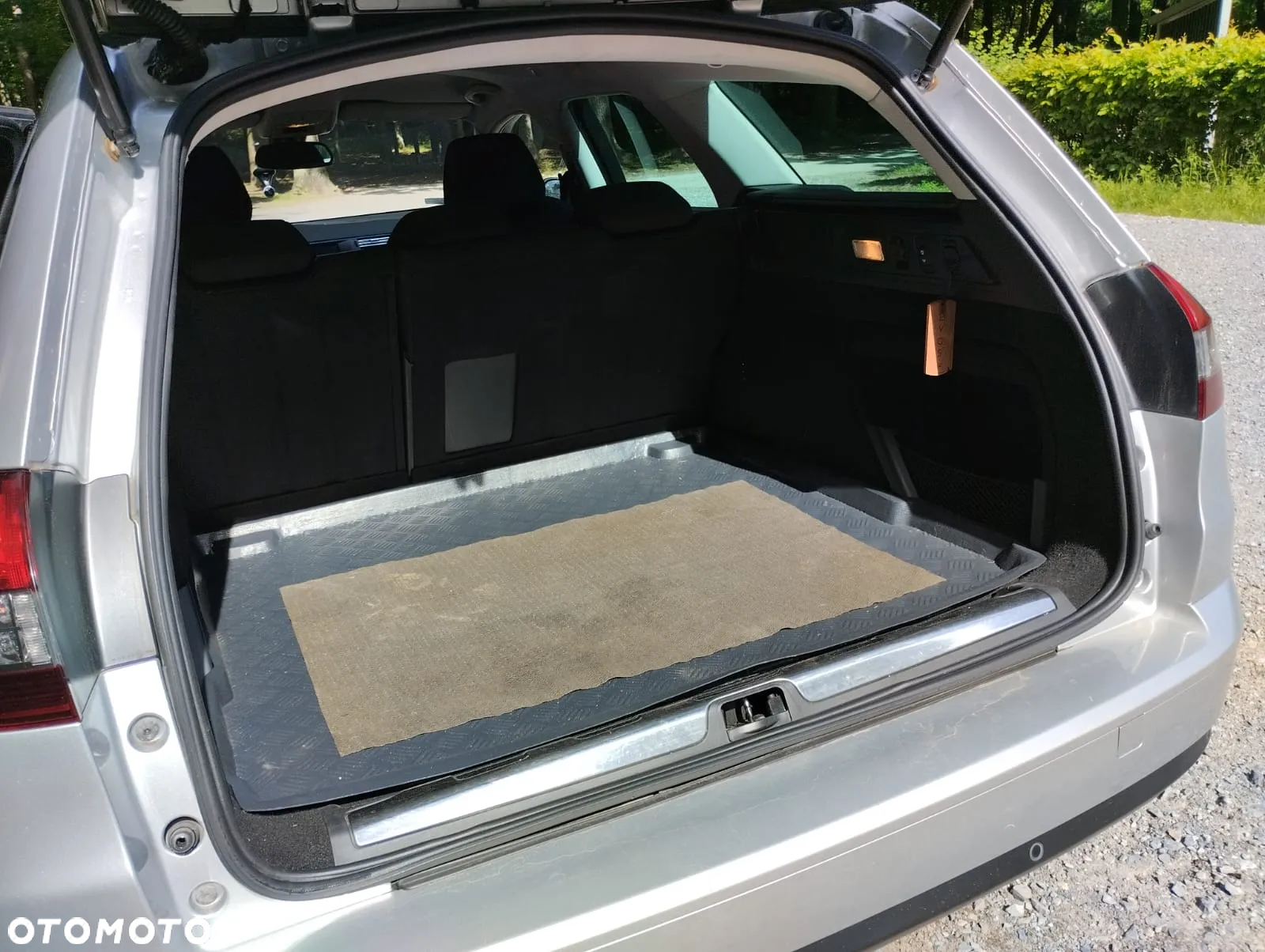 Citroën C5 Tourer HDi 165 FAP Confort - 13