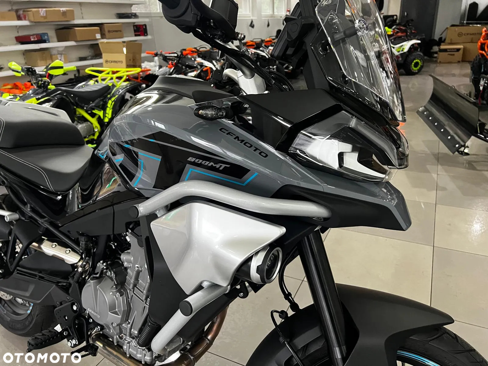 CFMoto MT - 17