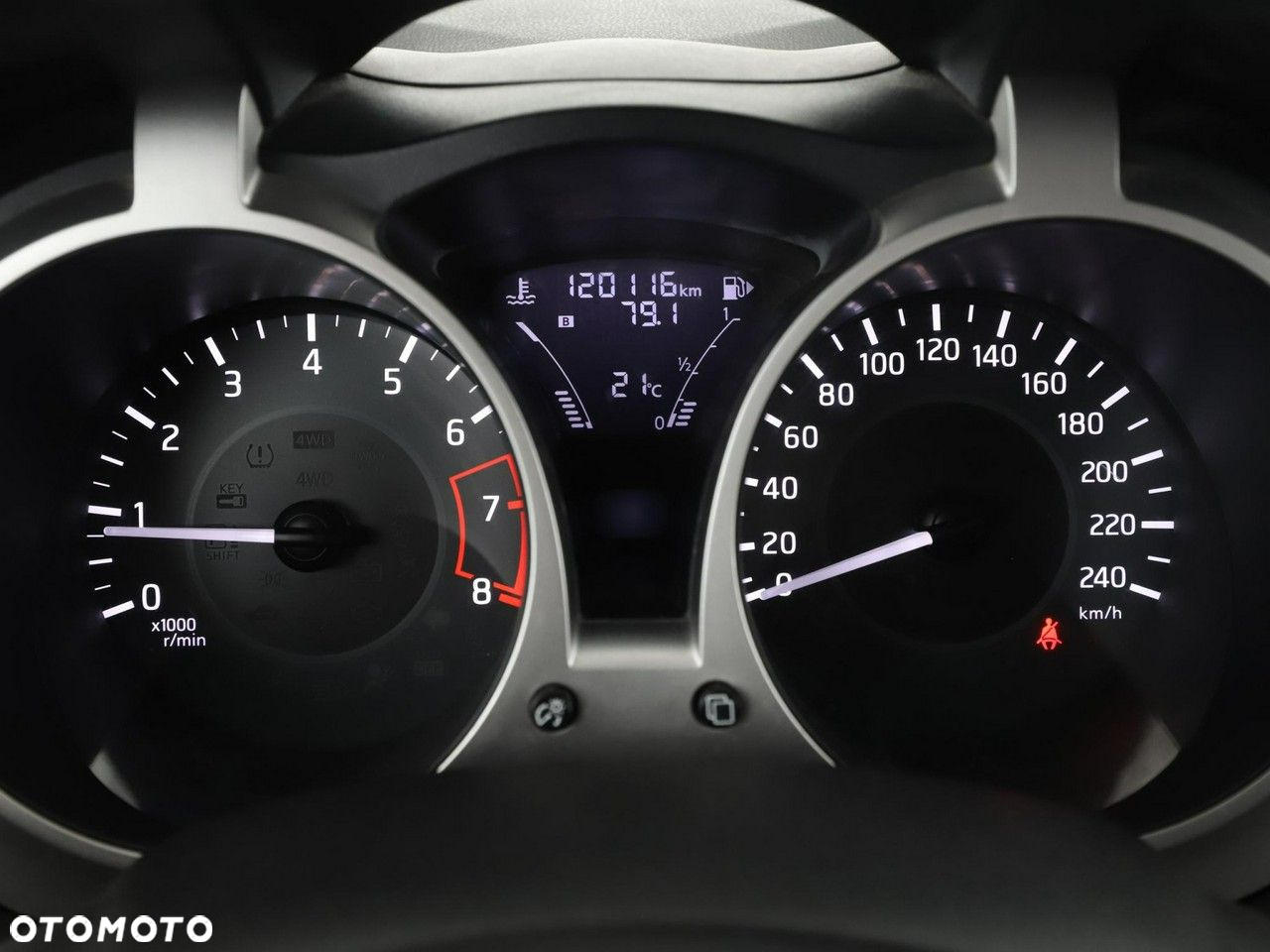 Nissan Juke - 22