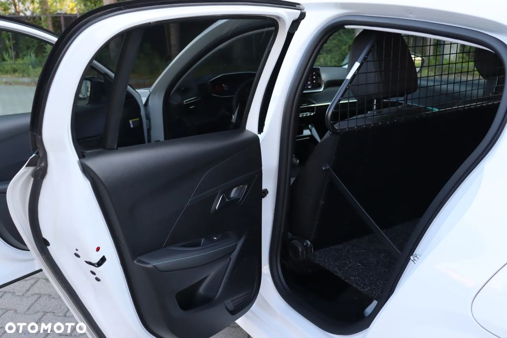 Peugeot 208 1.2 PureTech Allure S&S EAT8 - 36