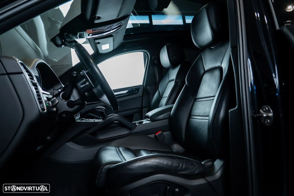 Porsche Cayenne Coupé - 28
