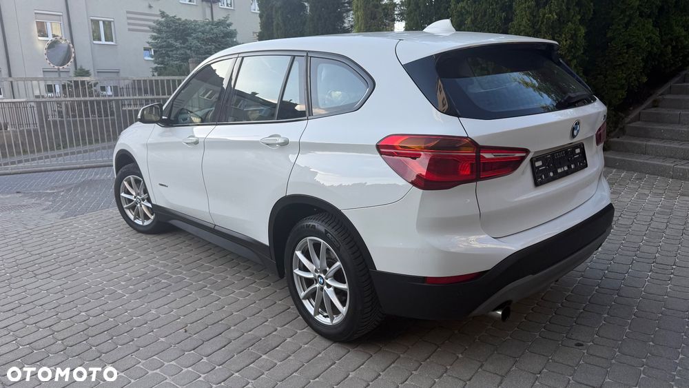BMW X1 sDrive18d Advantage - 3