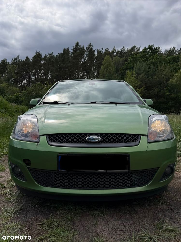 Ford Fiesta 1.4 Champions Edition - 1