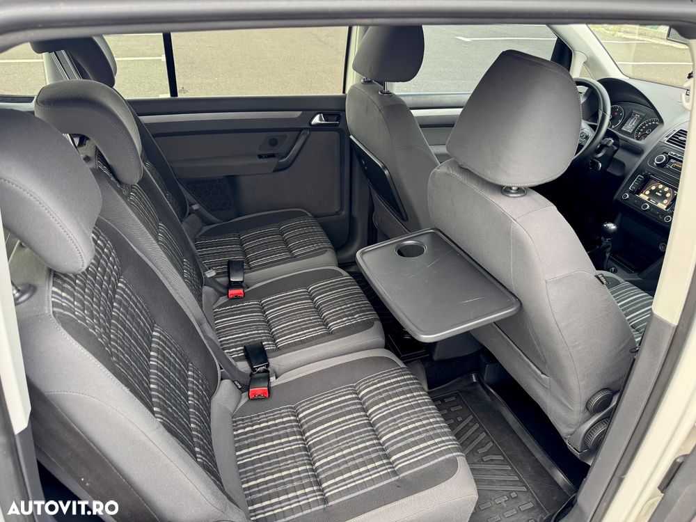 Volkswagen Touran Cross 1.6 TDI - 26