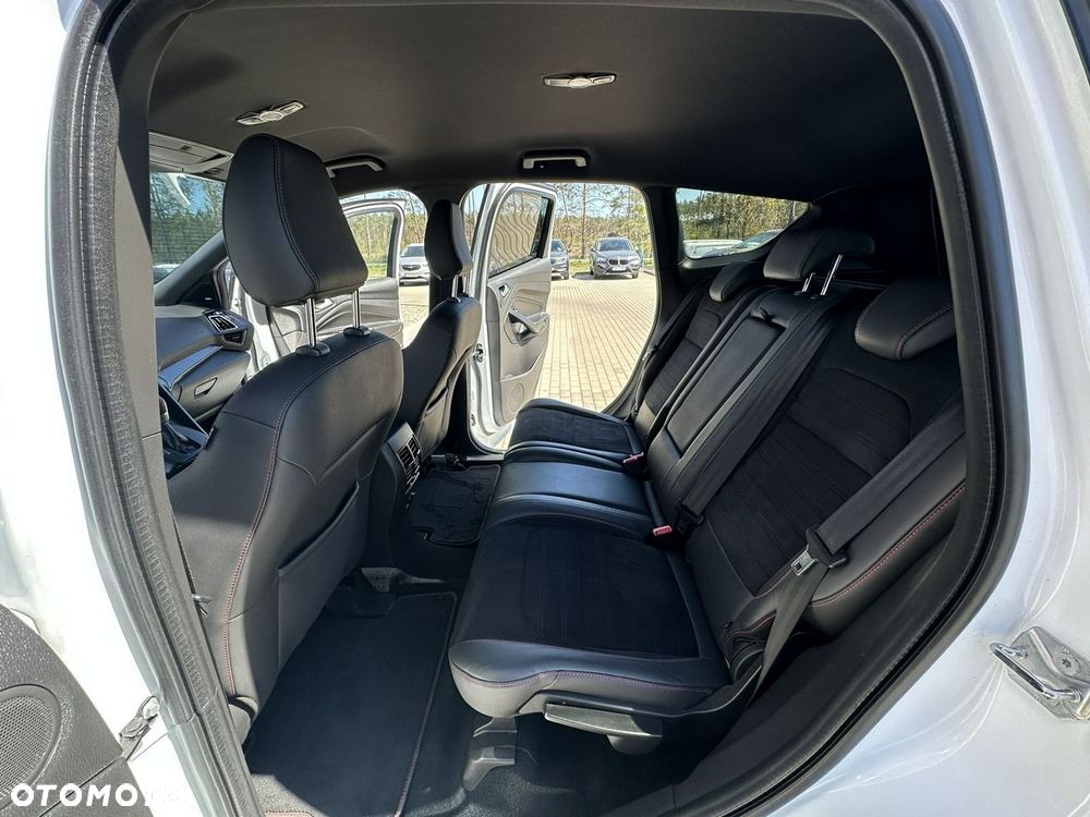 Ford Kuga 2.0 TDCi AWD ST-Line - 14