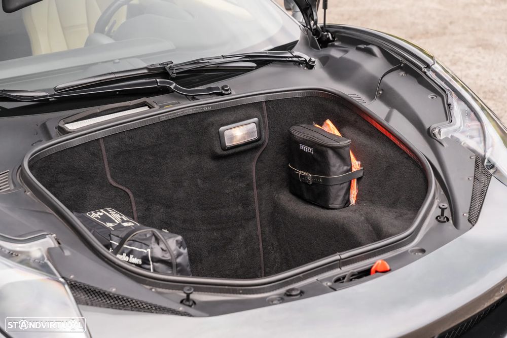 Ferrari 458 Spider - 17