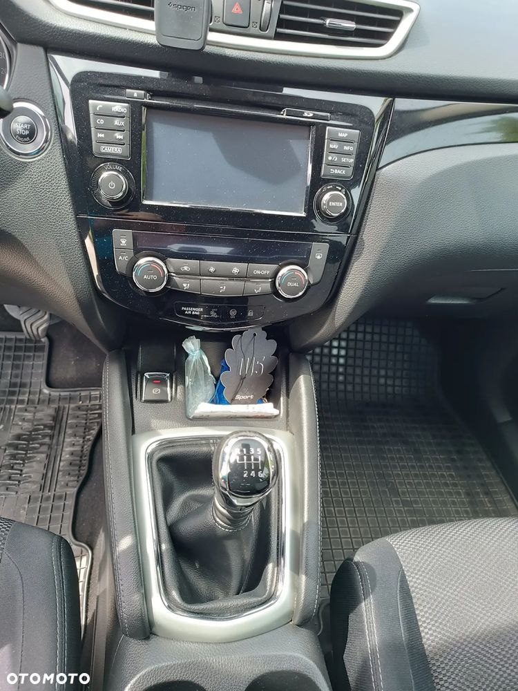 Nissan Qashqai 1.6 DIG-T N-Connecta - 9