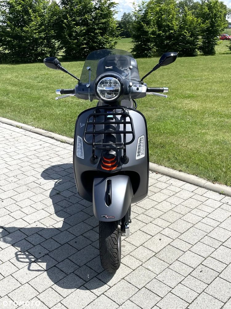 Vespa GTS - 3