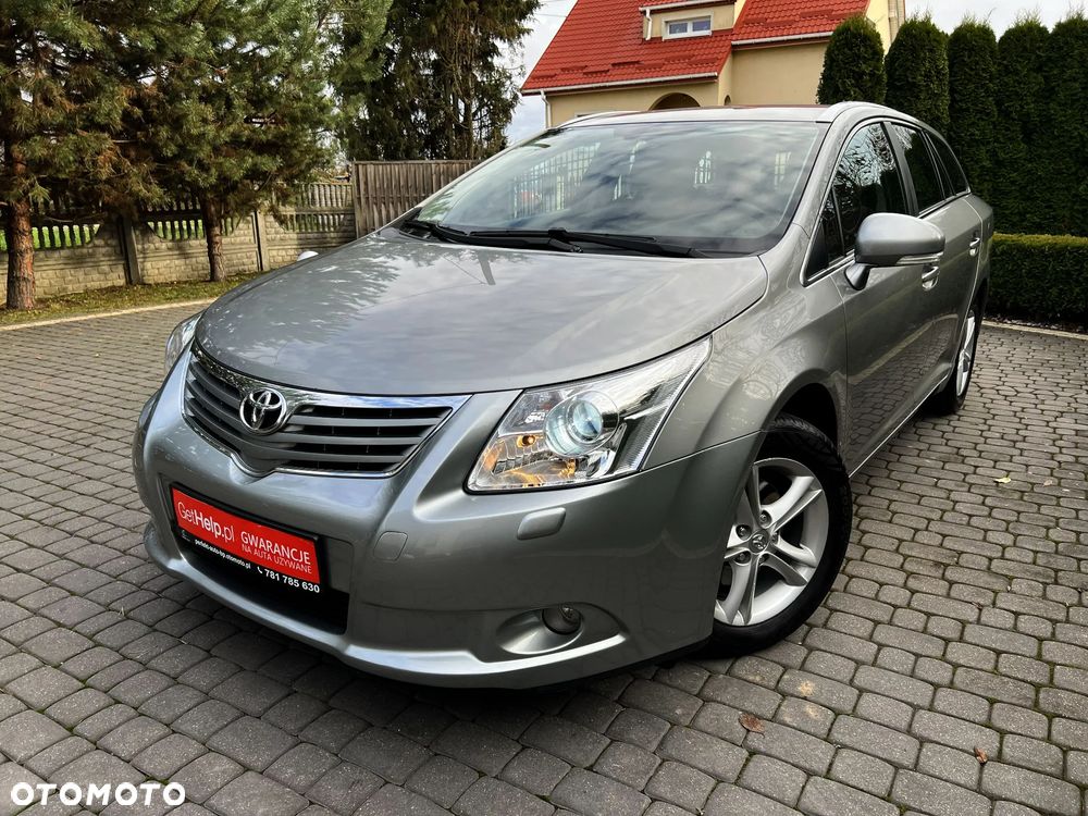 Toyota Avensis Combi 1.8 Multidrive S Executive - 9