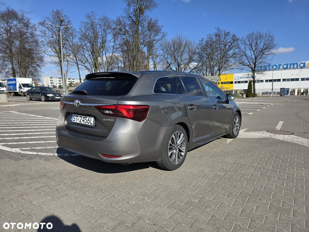 Toyota Avensis 1.8 Prestige MS - 7