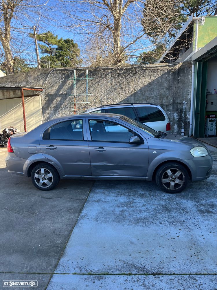 Chevrolet Aveo 1.2 LS - 11