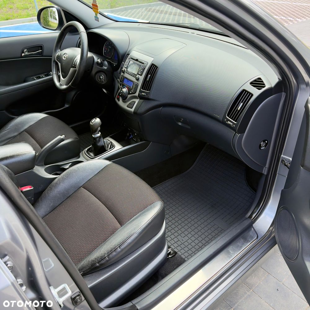 Hyundai i30 1.6 CRDi Blue Comfort - 8