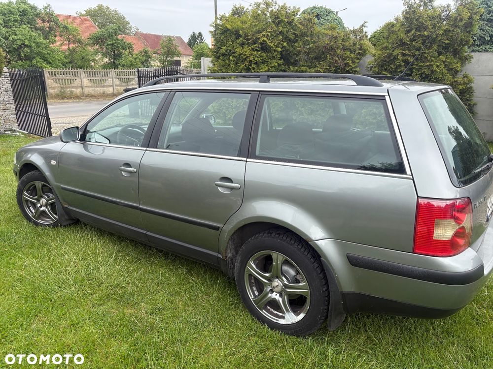 Volkswagen Passat - 10