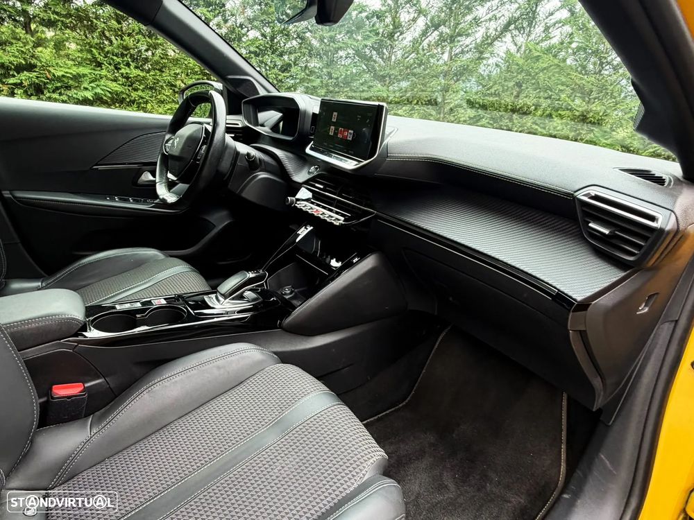 Peugeot e-208 GT Pack - 11