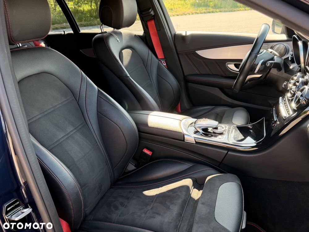 Mercedes-Benz Klasa C AMG 43 4Matic 9G-TRONIC - 25