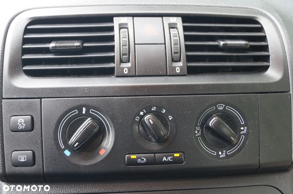 Skoda Roomster 1.2 TSI Active - 33