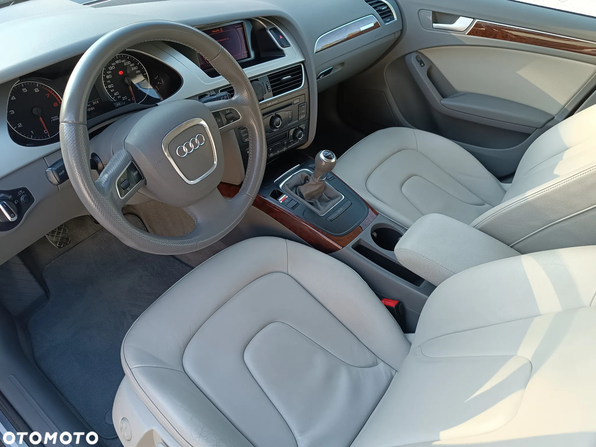 Audi A4 Avant 2.0 TFSI Quattro - 15