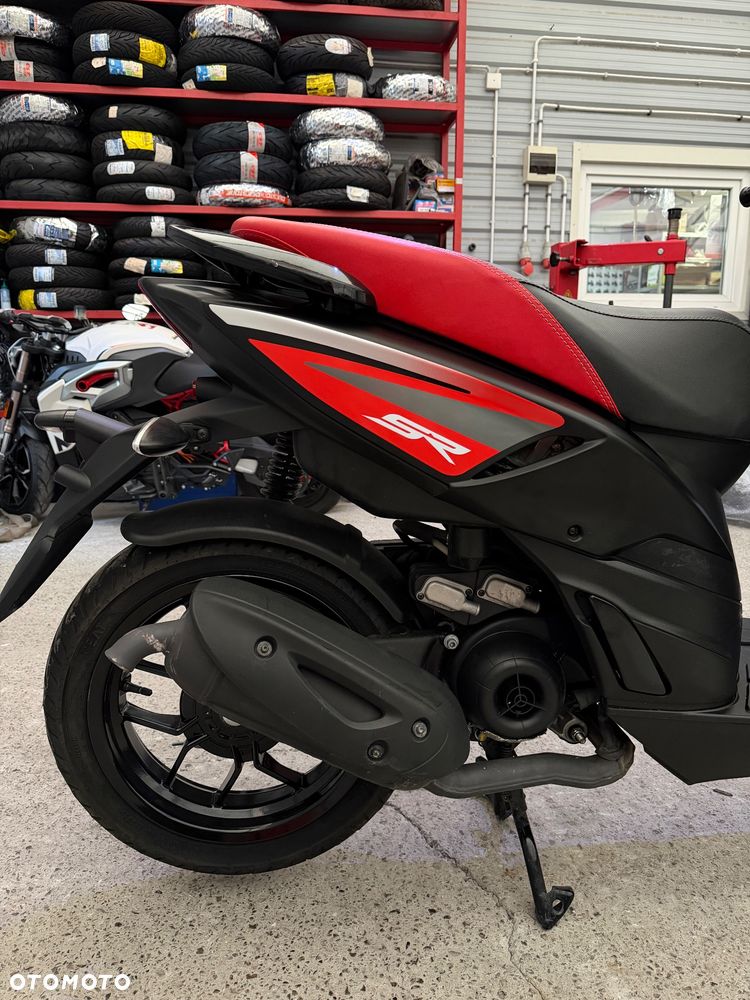 Aprilia SR - 16