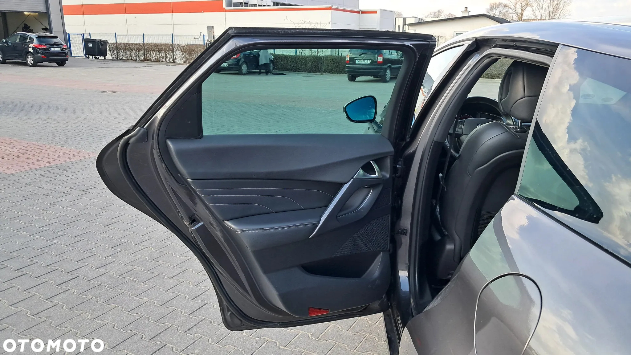 DS Automobiles DS 5 - 9