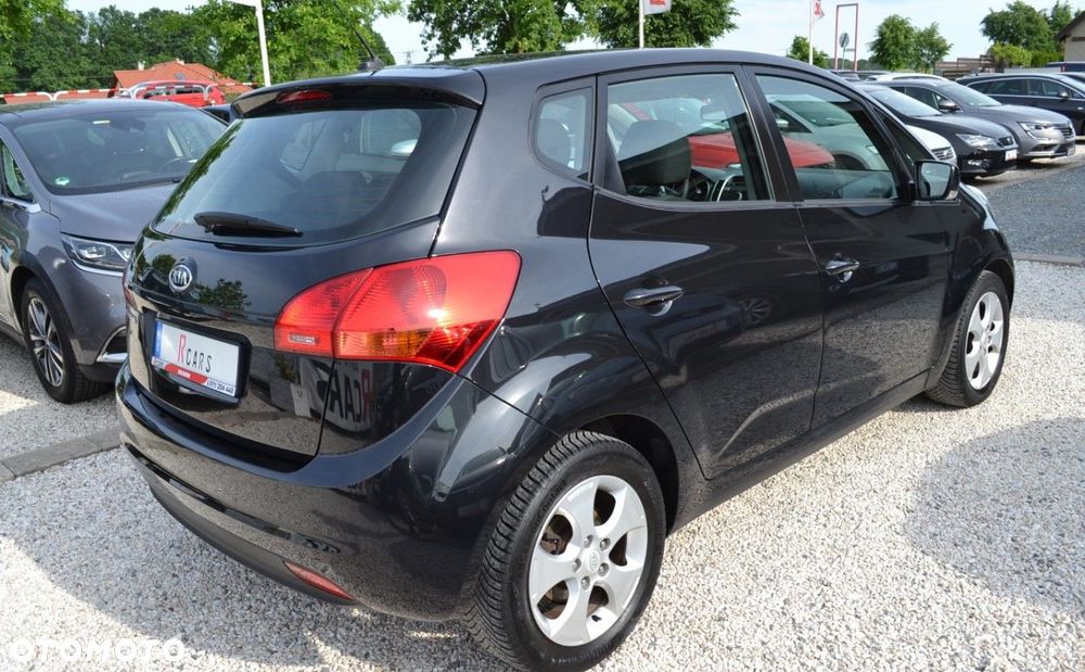 Kia Venga - 16
