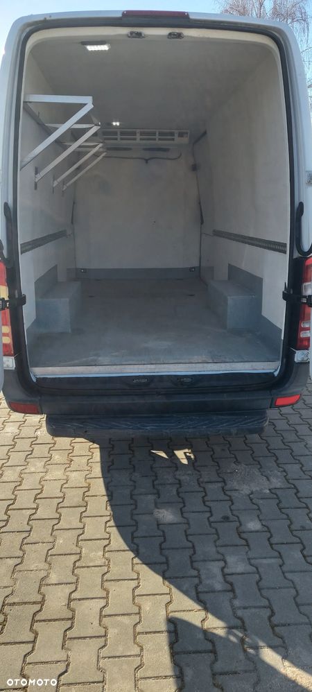 Mercedes-Benz Sprinter - 6