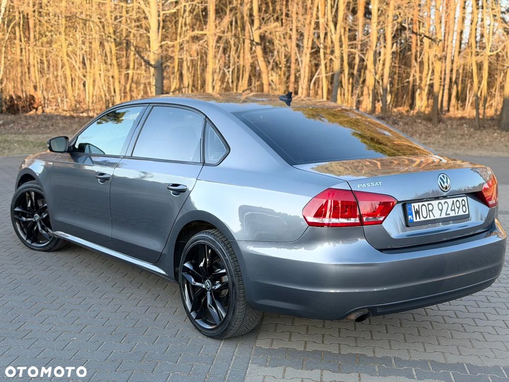 Volkswagen Passat - 14
