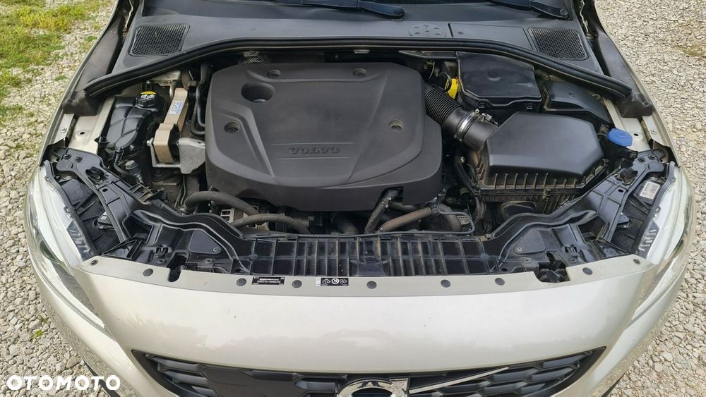 Volvo V60 Cross Country D3 Geartronic Momentum - 32
