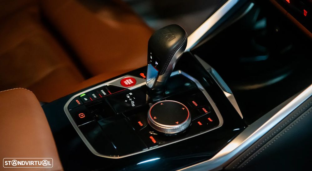 BMW M3 Competition Touring M xDrive - 33