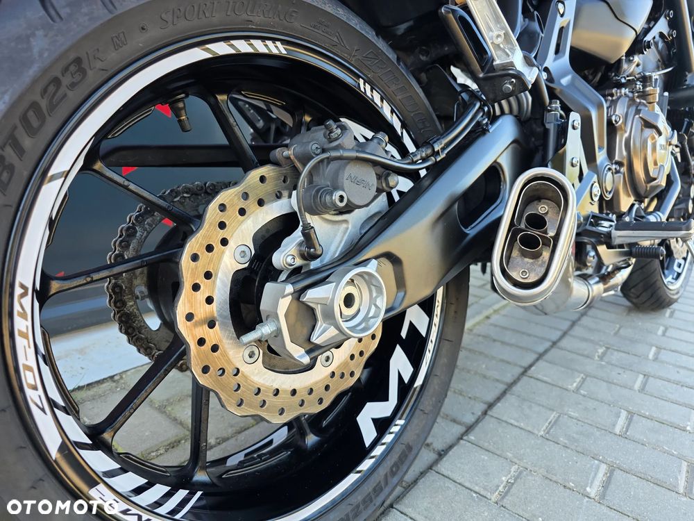 Yamaha MT - 22