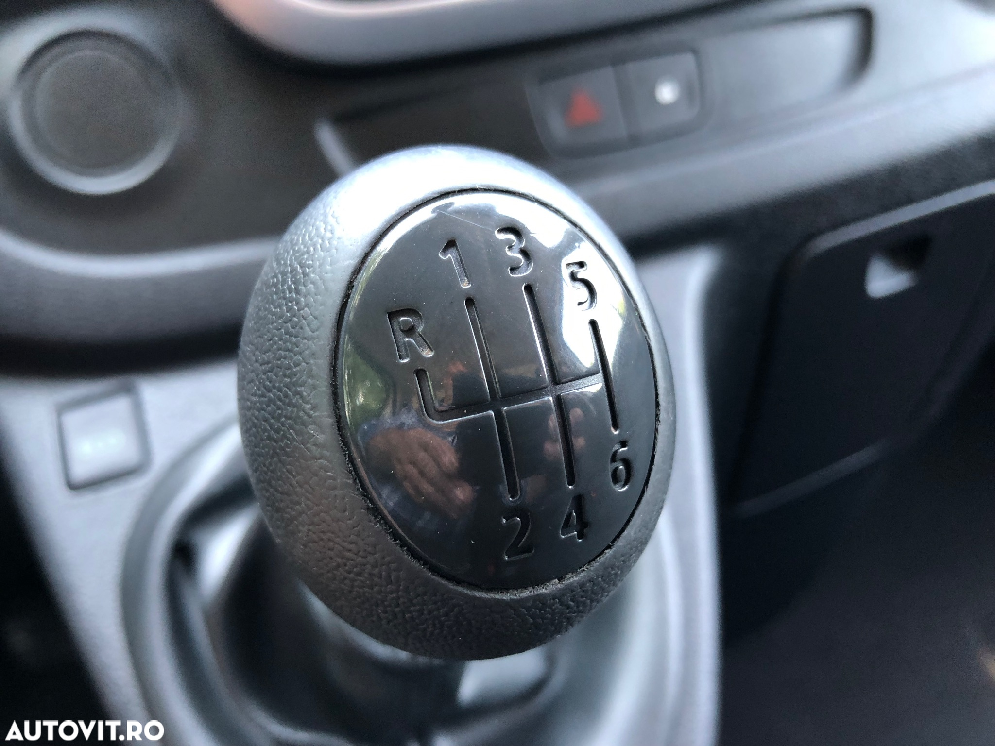 Renault Trafic - 26