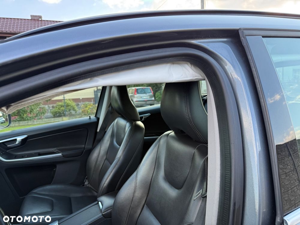 Volvo XC 60 - 21