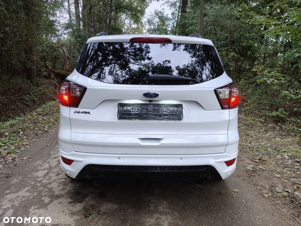 Ford Kuga 2.0 TDCi 2x4 ST-Line - 17
