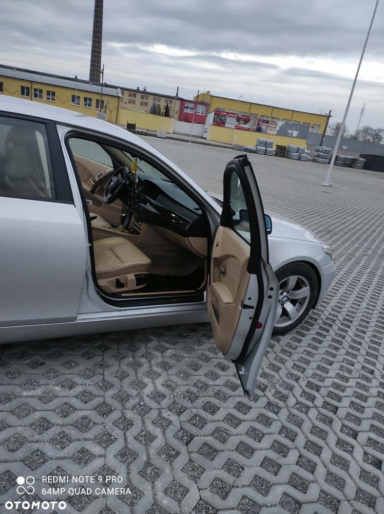 BMW Seria 5 525i - 10