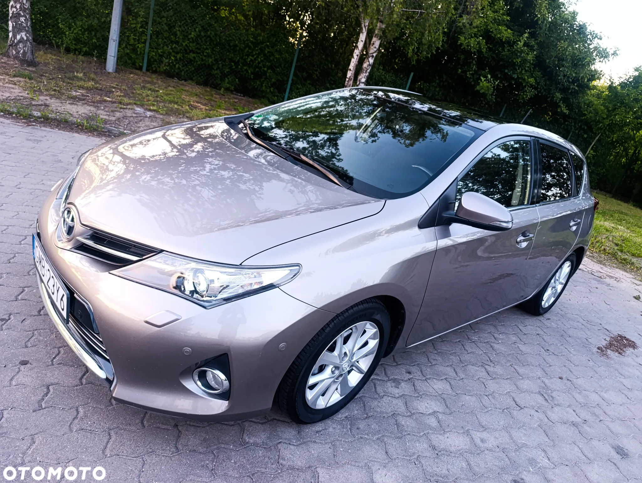 Toyota Auris 1.6 Valvematic Multidrive S Executive - 3