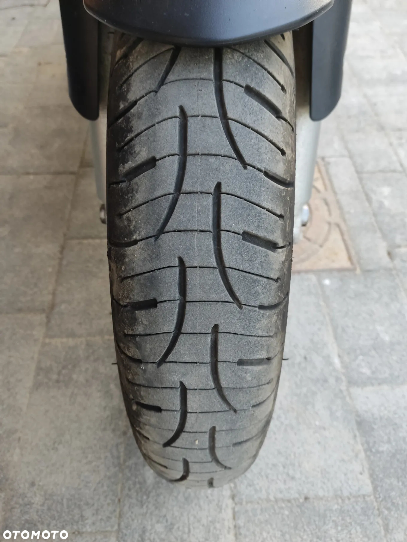 Honda VFR - 12