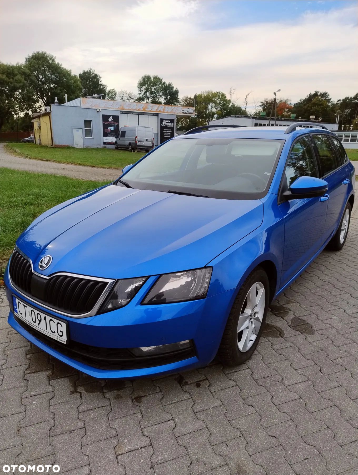 Skoda Octavia 2.0 TDI Ambition DSG - 1