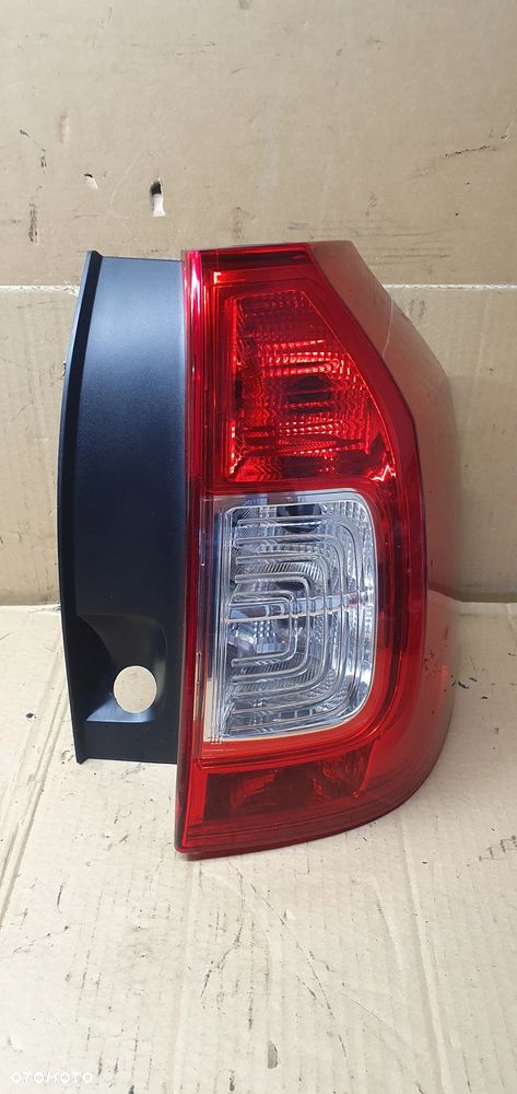 Lampa prawy tył tylna prawa Dacia Logan II Kombi 265502081R - 1