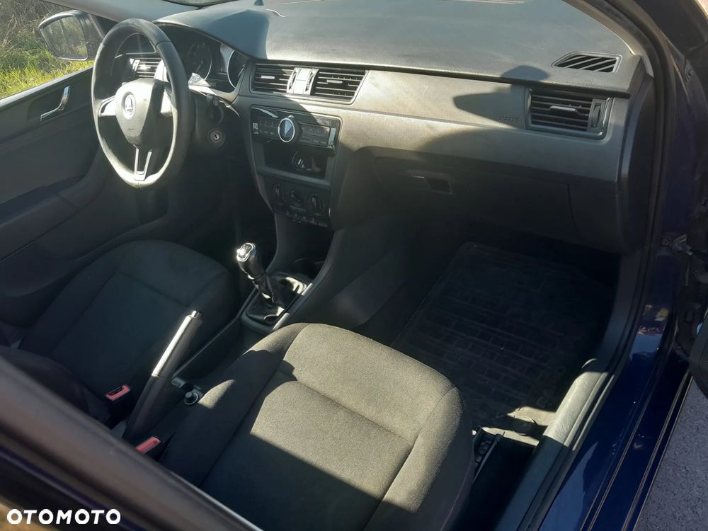 Skoda RAPID 1.2 TSI Active - 10